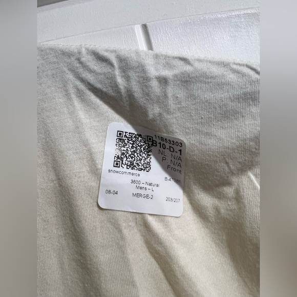 Yellowstone Beth Dutton off white cream unisex men’s women’s shirt L large NWT - Picture 4 of 6